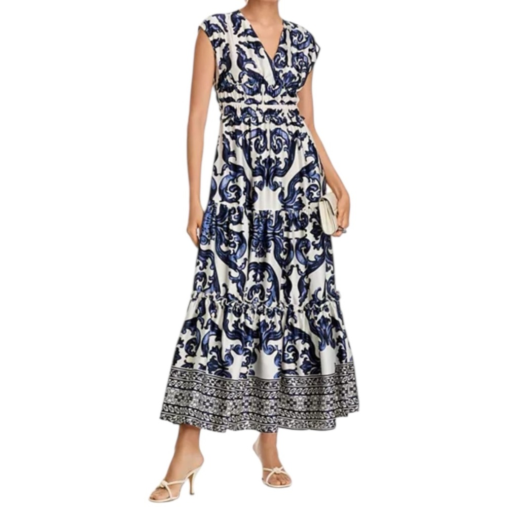 Gracia NWT Women’s Size L Navy Blue White Floral Printed V‑Neck Maxi Dress. - Picture 2 of 11